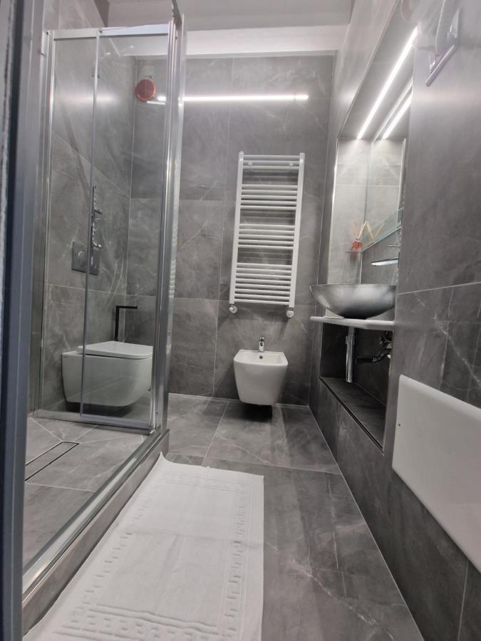 לה ספציה Marla Rooms מראה חיצוני תמונה